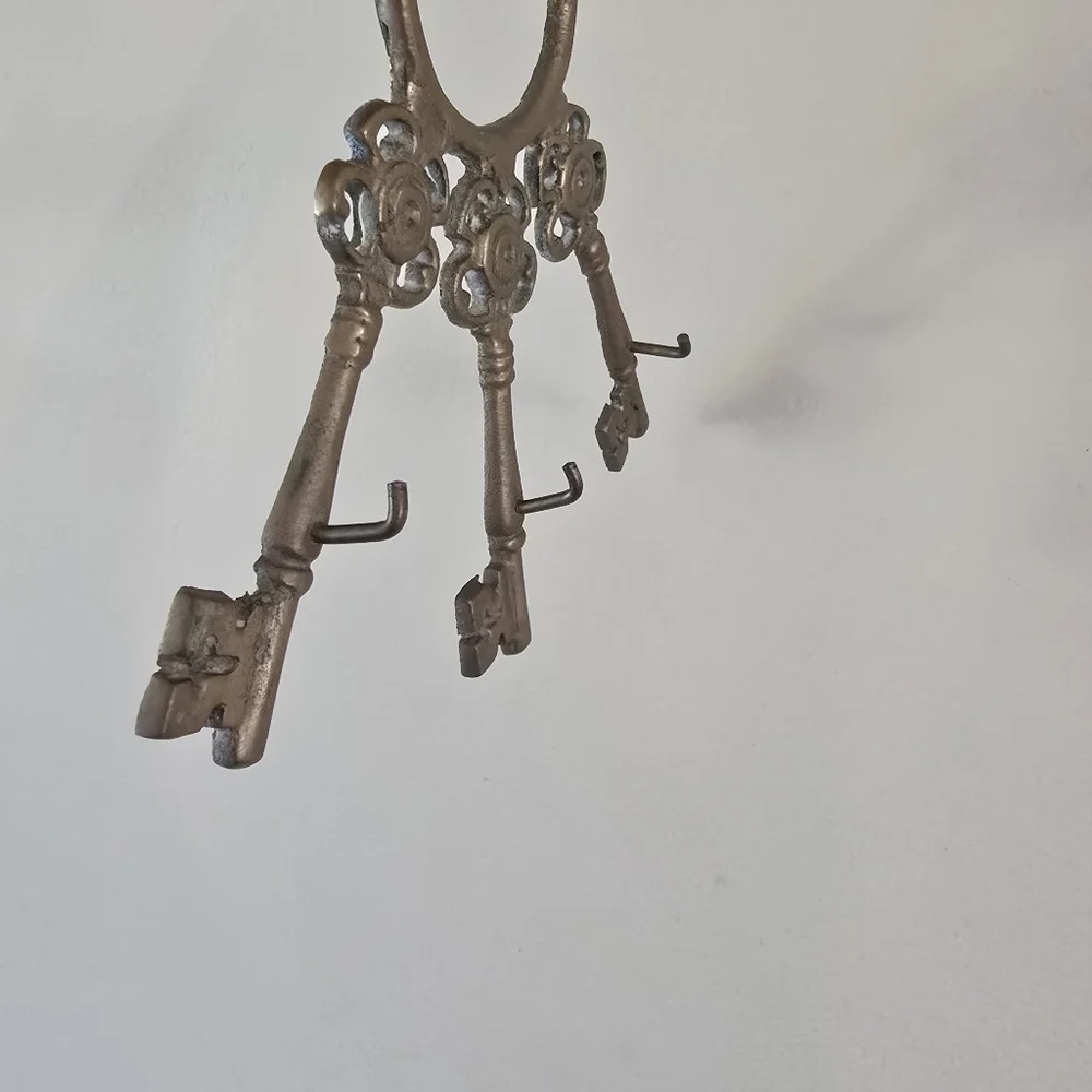 Vintage Rare‎ Brass Keys Hanger w/ 3 Hooks